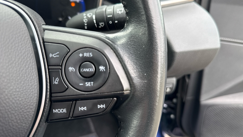 Toyota Corolla 1.8 VVT-i Hybrid Icon Tech 5dr CVT Hybrid Estate